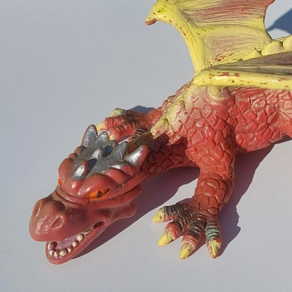 Toy Major Trading Co. 2006 Mega Wings Red Dragon Figure Mythical Creature Toy